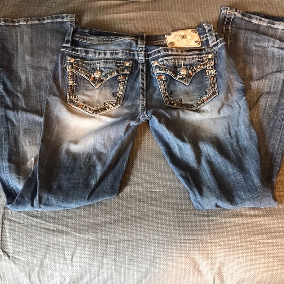 NEW Miss Me Boot Cut Jeans - Picture 2 of 5